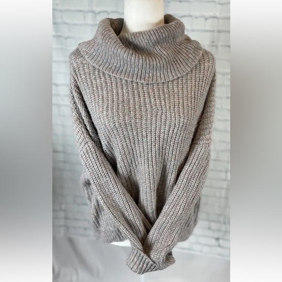 Express Gray Rainbow Metallic Oversized Slouchy Turtleneck Knit Sweater size M‎ - Picture 6 of 15